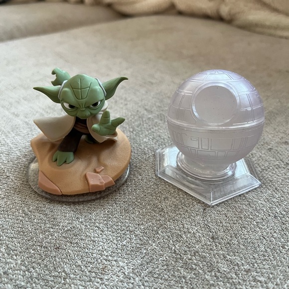 Lot of 27 preowned Disney Infinity Characters - Picture 8 of 14